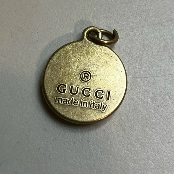 Luxury Gucci stamped Green small Bee Pendant Charm/ zipper pull- Made in Italy - Picture 3 of 4